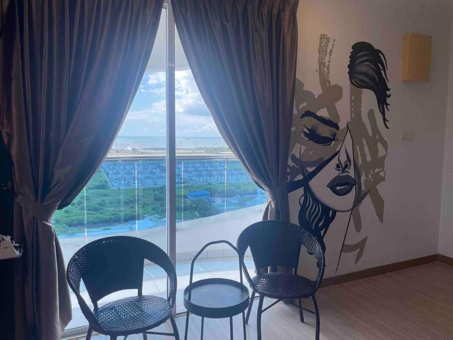 The Wave @2+1br Seaview / 10pax / 3 Balcony / 1km Jonker Apartment