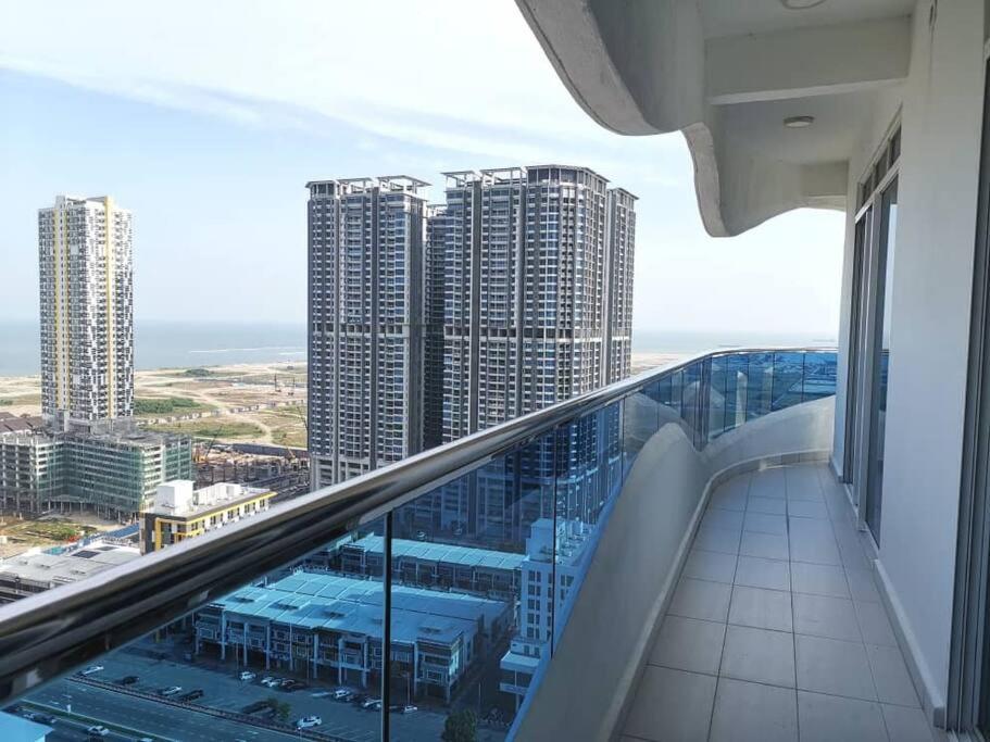 The Wave @2+1br Seaview / 10pax / 3 Balcony / 1km Jonker Apartment Malacca
